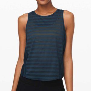 Lululemon Off And Running Tank Top in Night Diver Blue Size S 4/6